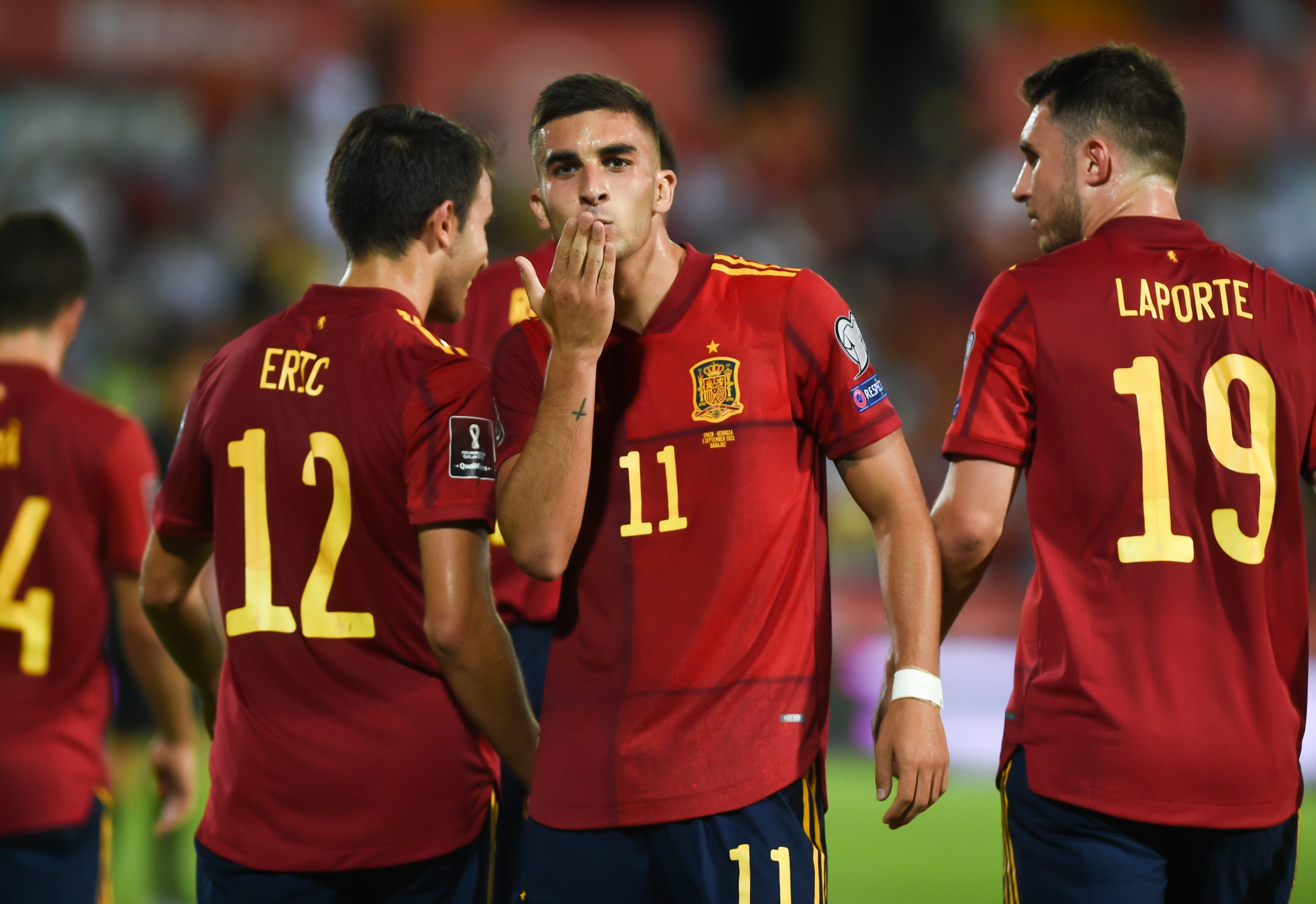 英格兰完胜巴西，哈兰德带队取胜