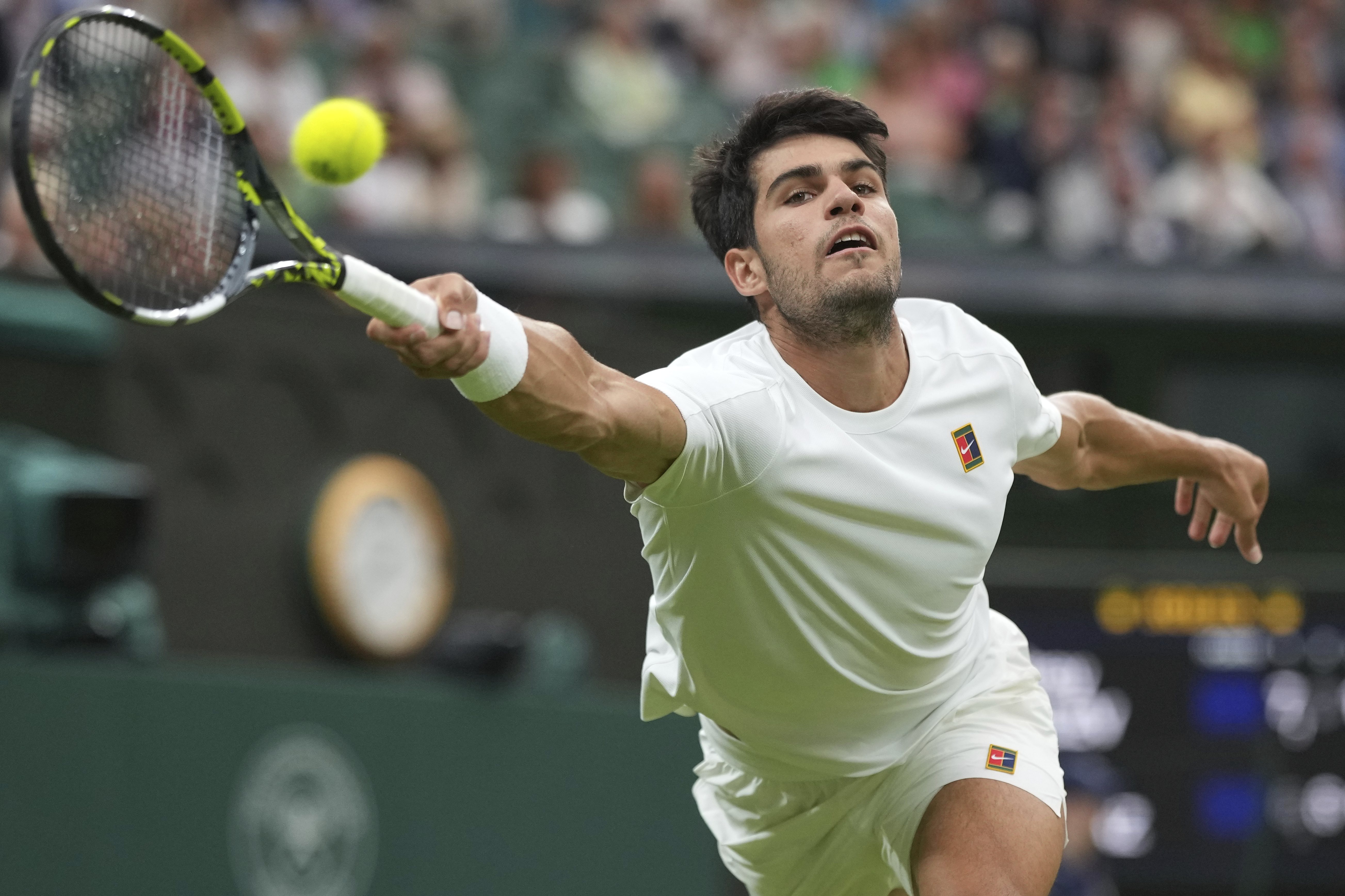 拉沃尔杯险胜温网,阿尔卡拉斯惊艳四座 拉沃尔杯险胜温网,阿尔卡拉斯惊艳四座