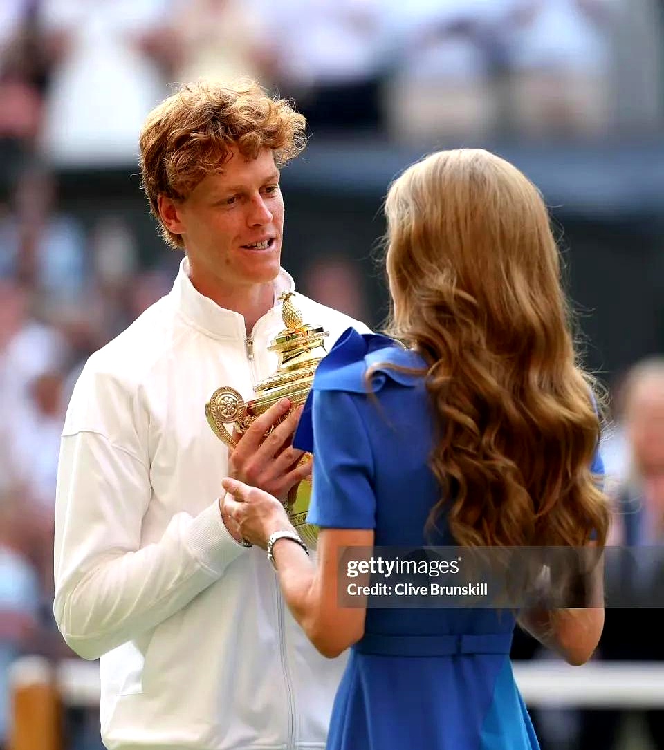 法网翻盘温网,辛纳带队取胜 法网翻盘温网,辛纳带队取胜