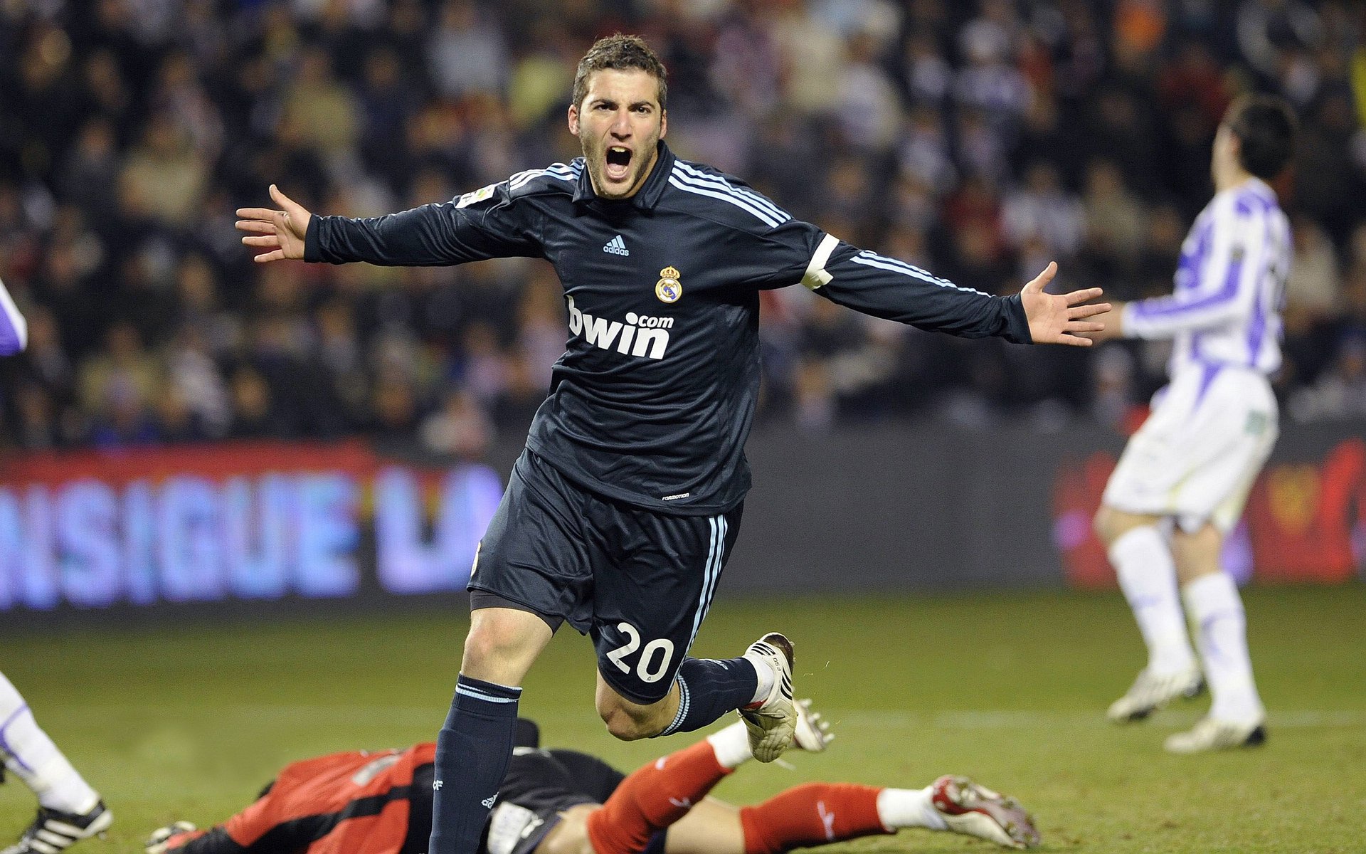 东决关键战之夜，布鲁诺用防守铸就胜利之钥